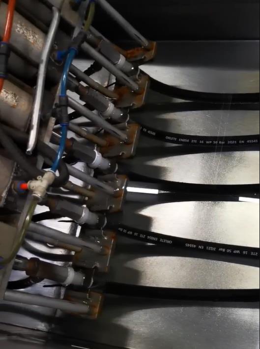 思明特生產的膠管氣密性試驗機的設備簡介