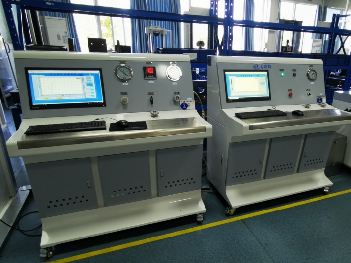 變壓器油箱開裂油壓測試系統(tǒng)做個描述